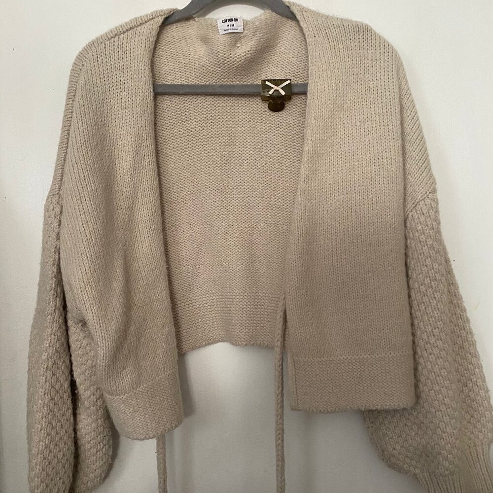Knitted Cardigan with Tie